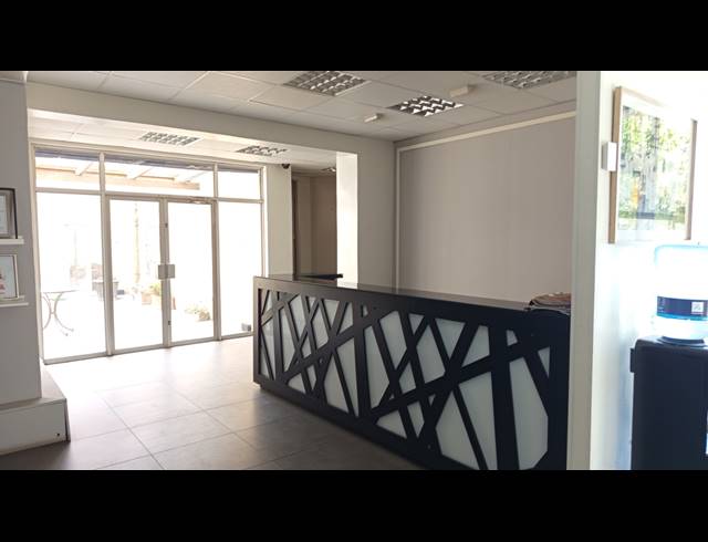 3,300M² WAREHOUSE TO LET IN PAARDEN EILAND